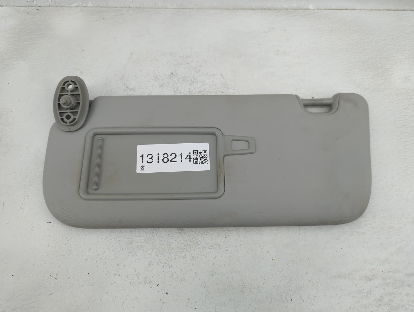 2014-2019 Kia Soul Sun Visor Shade Replacement Driver Left Mirror Fits Fits 2014 2015 2016 2017 2018 2019 OEM Used Auto Part