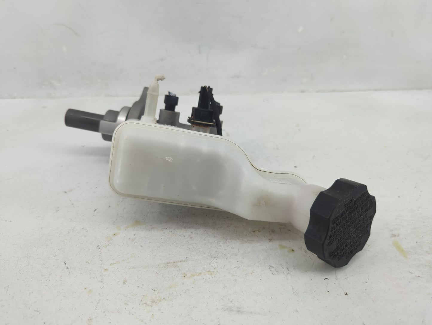 2017-2019 Kia Soul Brake Master Cylinder - Oemusedautoparts1.com