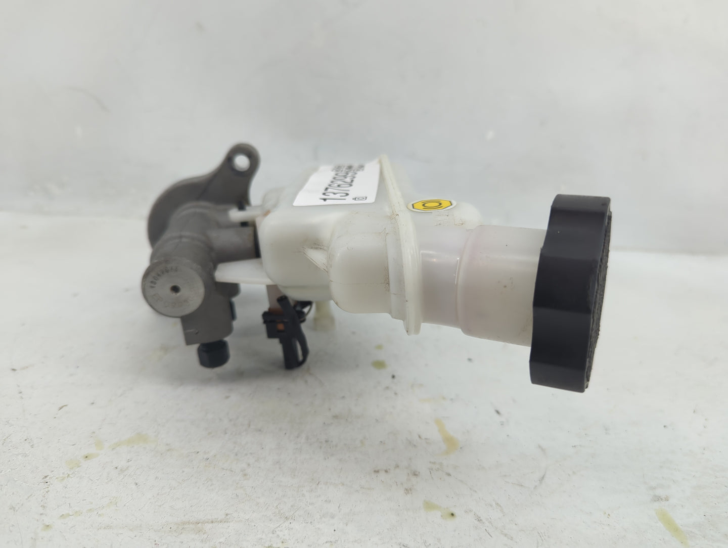 2017-2019 Kia Soul Brake Master Cylinder - Oemusedautoparts1.com
