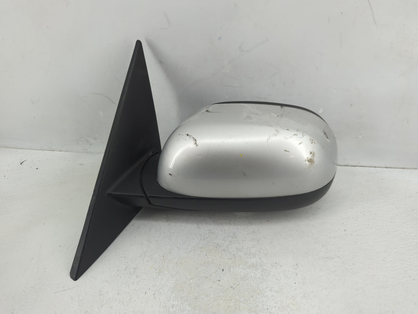 2014-2019 Kia Soul Driver Side View Mirror - Left Door Mirror OEM Used - Oemusedautoparts1.com