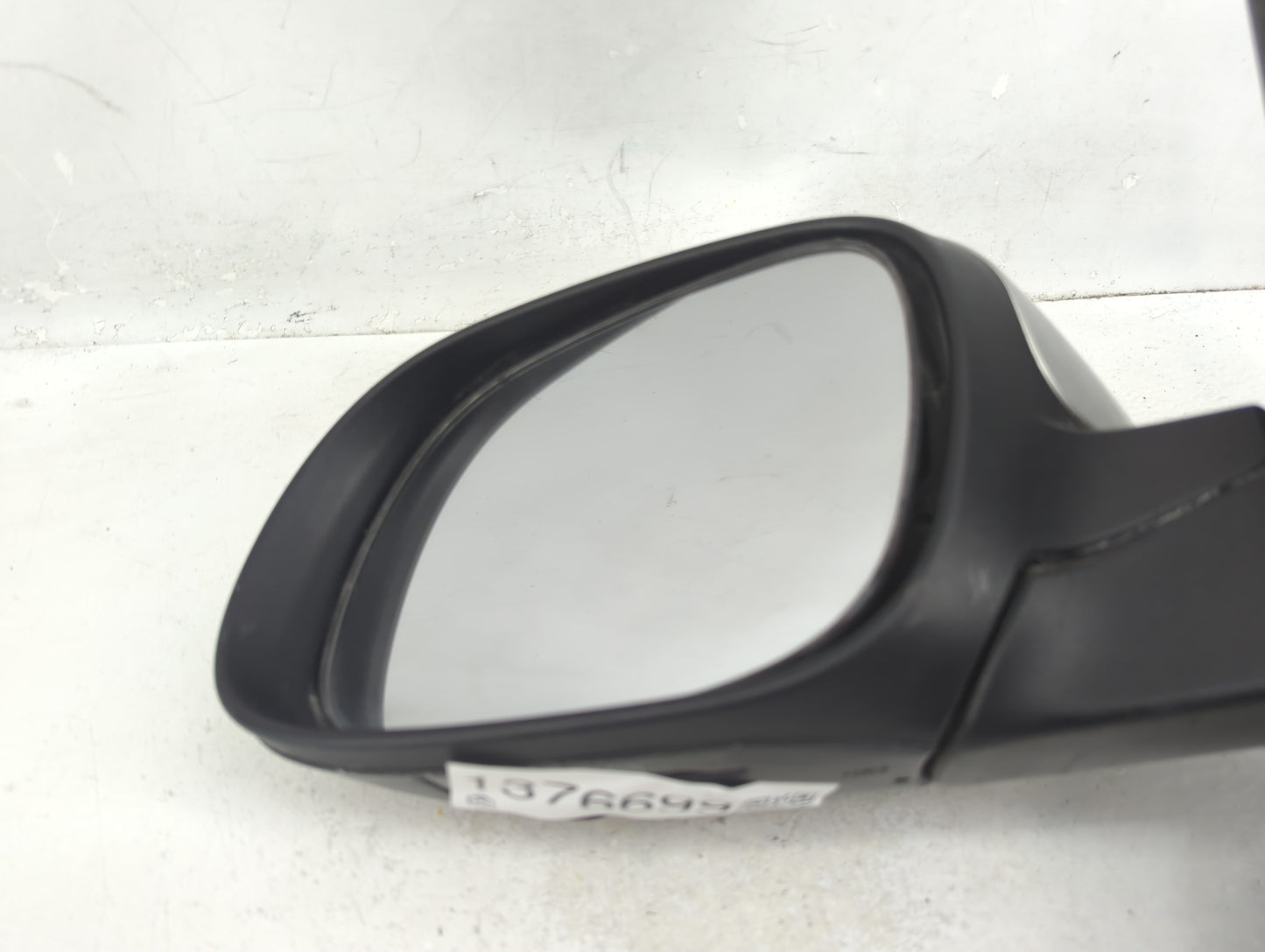 2014-2019 Kia Soul Driver Side View Mirror - Left Door Mirror OEM Used - Oemusedautoparts1.com