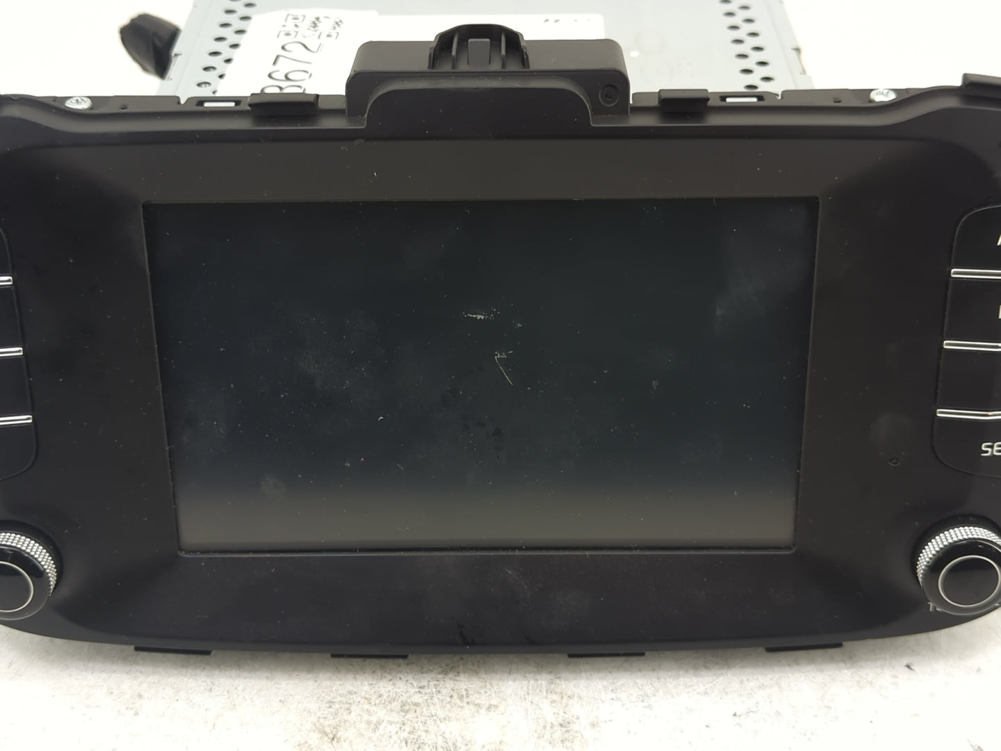 2017-2019 Kia Soul Radio AM FM Cd Player Receiver Replacement P/N:96160-B2310CA Fits Fits 2017 2018 2019 OEM Used Auto Parts