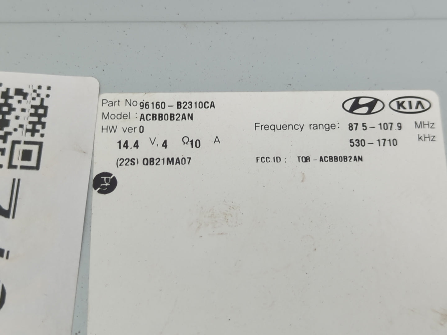 2017-2019 Kia Soul Radio AM FM Cd Player Receiver Replacement P/N:96160-B2310CA Fits Fits 2017 2018 2019 OEM Used Auto Parts