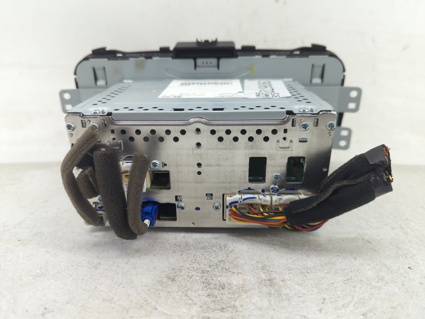 2017-2019 Kia Soul Radio AM FM Cd Player Receiver Replacement P/N:96160-B2310CA Fits Fits 2017 2018 2019 OEM Used Auto Parts
