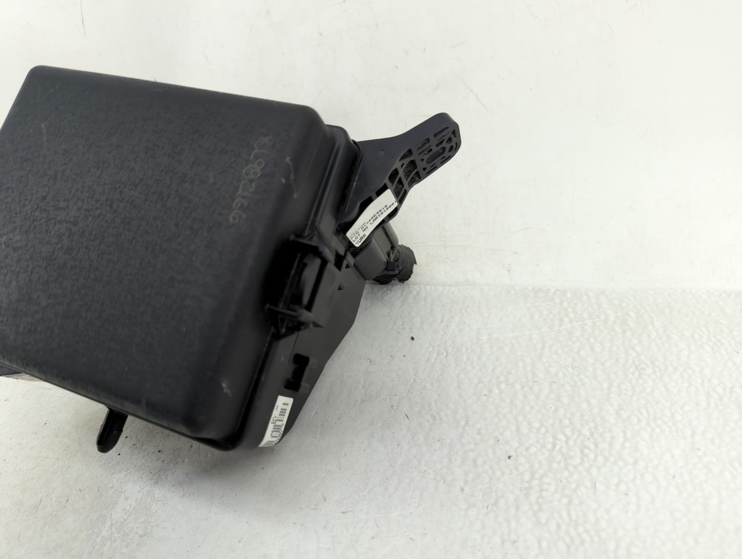 2015-2019 Kia Soul Fusebox Fuse Box Panel Relay Module P/N:91400E4010 Fits Fits 2015 2016 2017 2018 2019 OEM Used Auto Parts