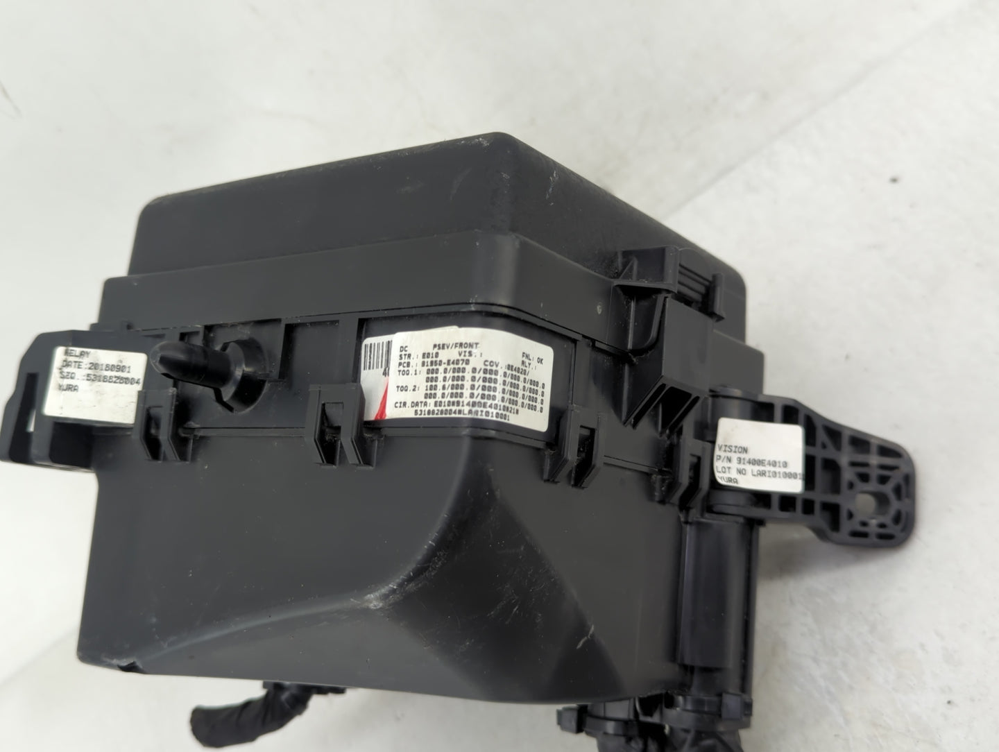 2015-2019 Kia Soul Fusebox Fuse Box Panel Relay Module P/N:91400E4010 Fits Fits 2015 2016 2017 2018 2019 OEM Used Auto Parts