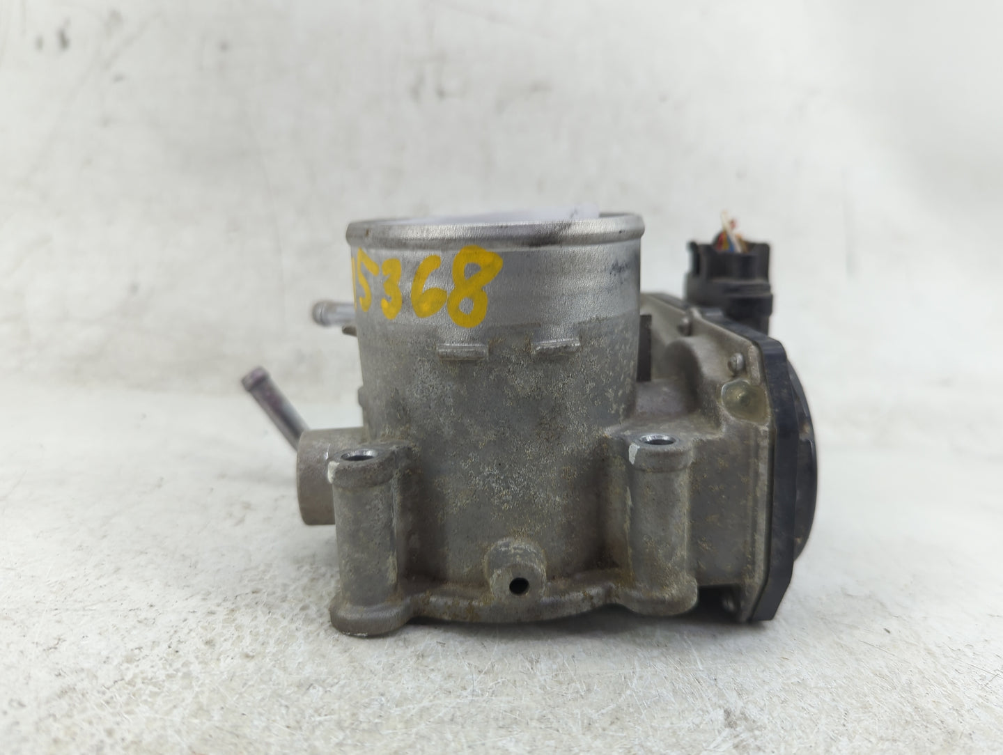 2014-2019 Kia Soul Throttle Body P/N:35100-2E400 Fits Fits 2011 2012 2013 2014 2015 2016 2017 2018 2019 2020 2021 OEM Used A