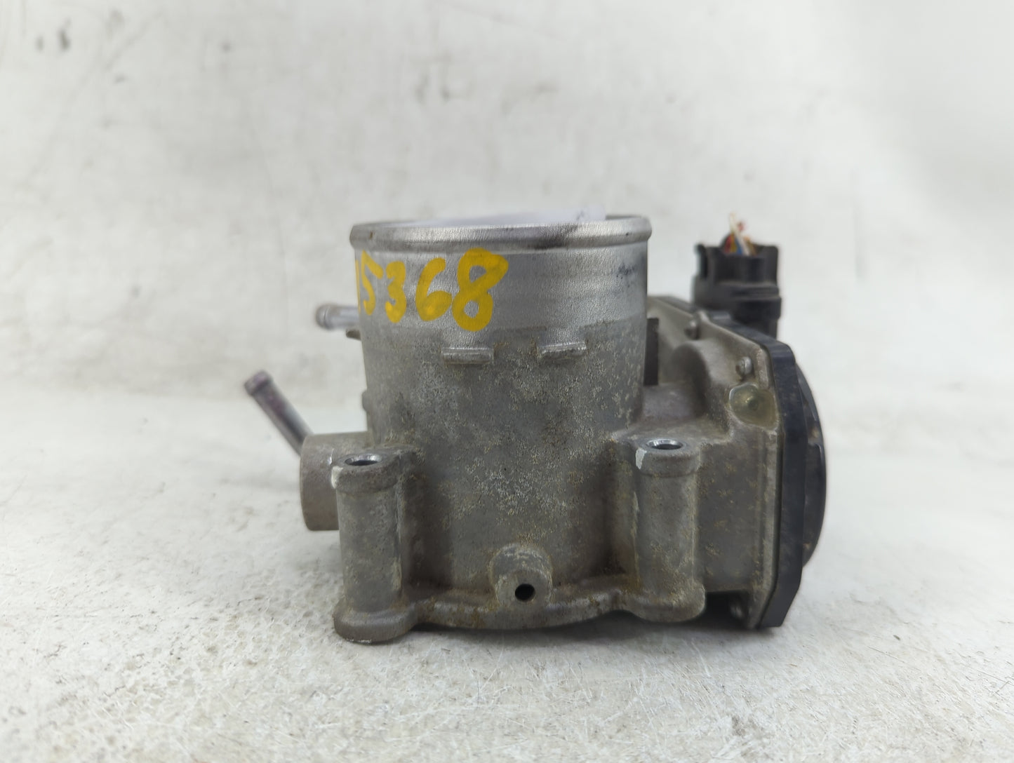 2014-2019 Kia Soul Throttle Body P/N:35100-2E400 Fits Fits 2011 2012 2013 2014 2015 2016 2017 2018 2019 2020 2021 OEM Used A