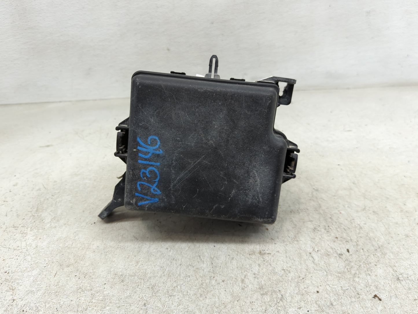 2017-2019 Kia Soul Fusebox Fuse Box Panel Relay Module P/N:91950-B2350 Fits Fits 2017 2018 2019 OEM Used Auto Parts - Oemuse