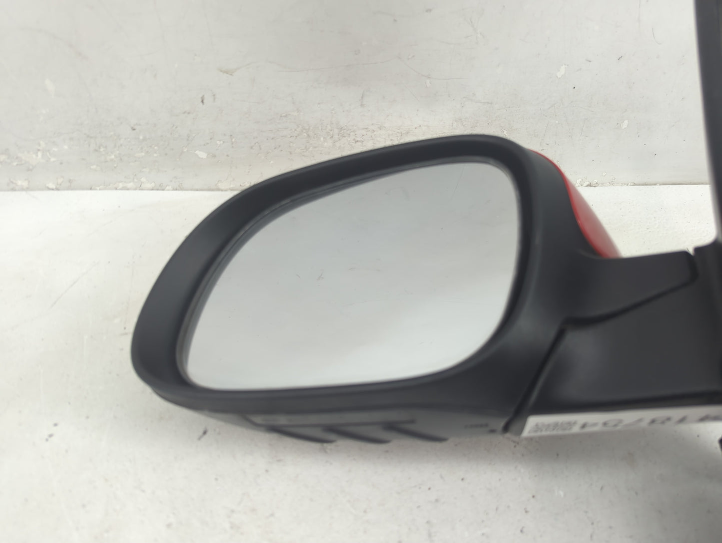 2014-2019 Kia Soul Driver Side View Mirror - Left Door Mirror OEM Used - Oemusedautoparts1.com