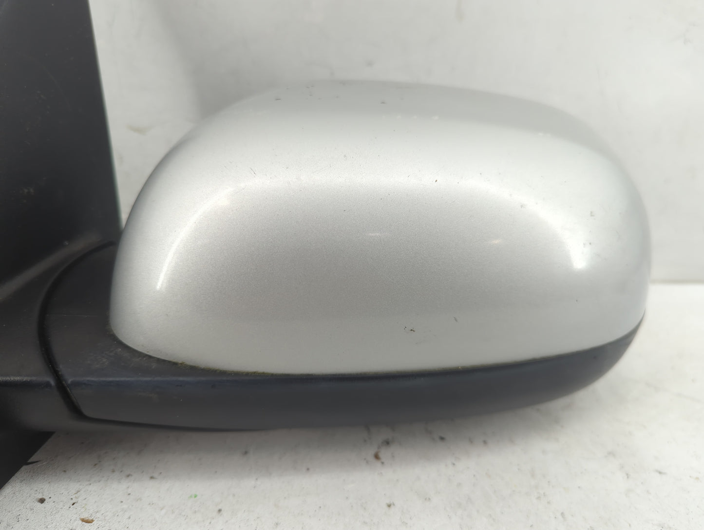 2014-2019 Kia Soul Driver Side View Mirror - Left Door Mirror OEM Used - Oemusedautoparts1.com