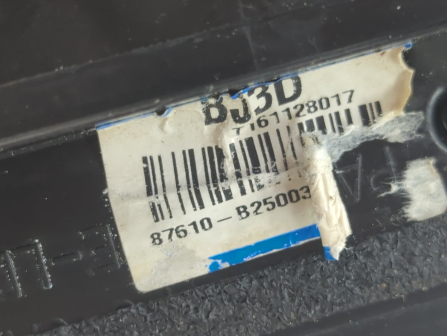 2014-2019 Kia Soul Driver Side View Mirror - Left Door Mirror OEM Used - Oemusedautoparts1.com