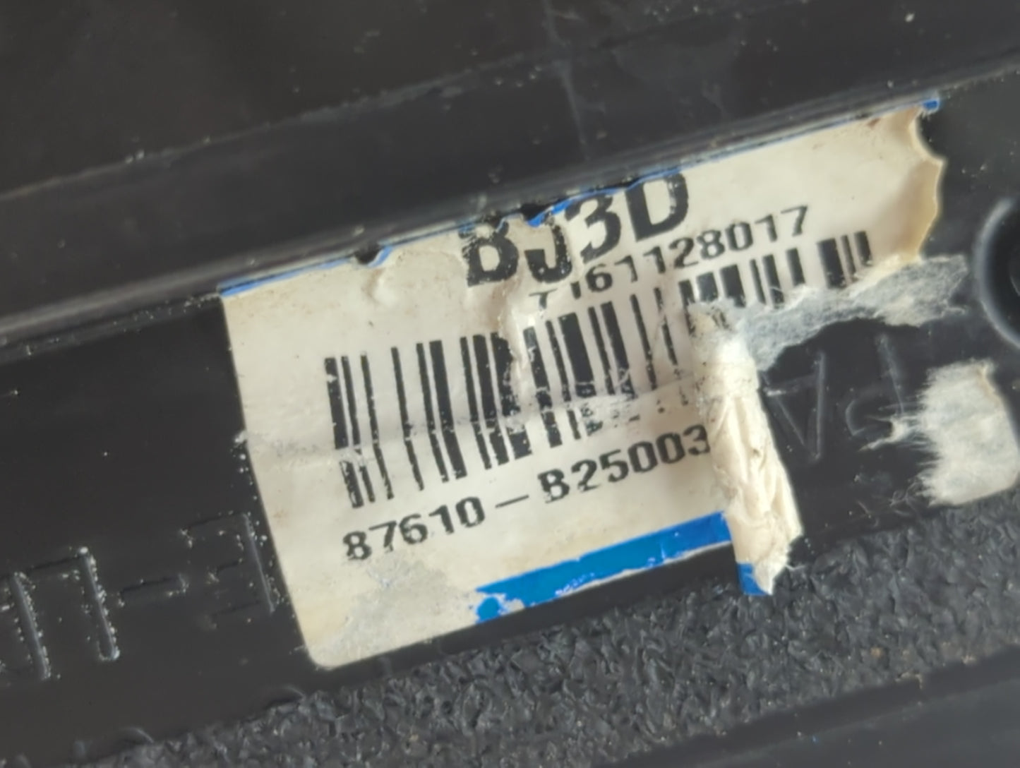 2014-2019 Kia Soul Driver Side View Mirror - Left Door Mirror OEM Used - Oemusedautoparts1.com