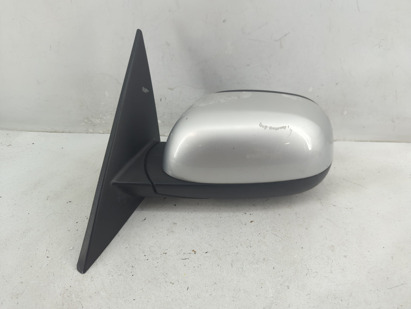 2014-2019 Kia Soul Driver Side View Mirror - Left Door Mirror OEM Used - Oemusedautoparts1.com