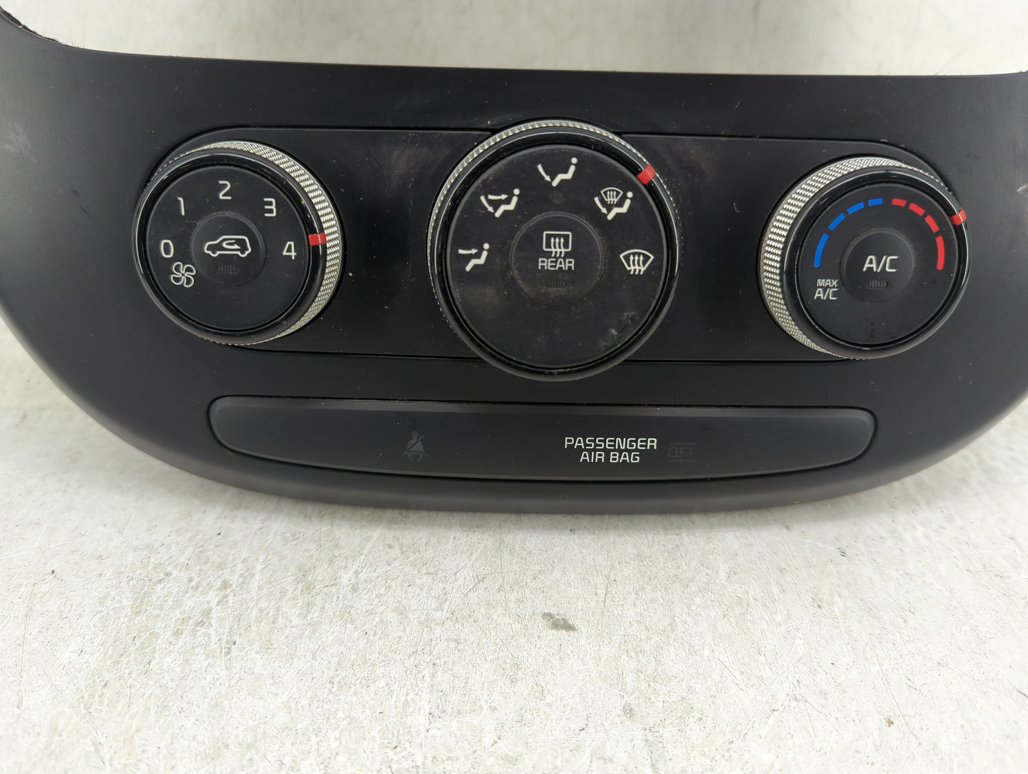 2017-2019 Kia Soul Climate Control Module Temperature AC/Heater Replacement Fits Fits 2017 2018 2019 OEM Used Auto Parts - O