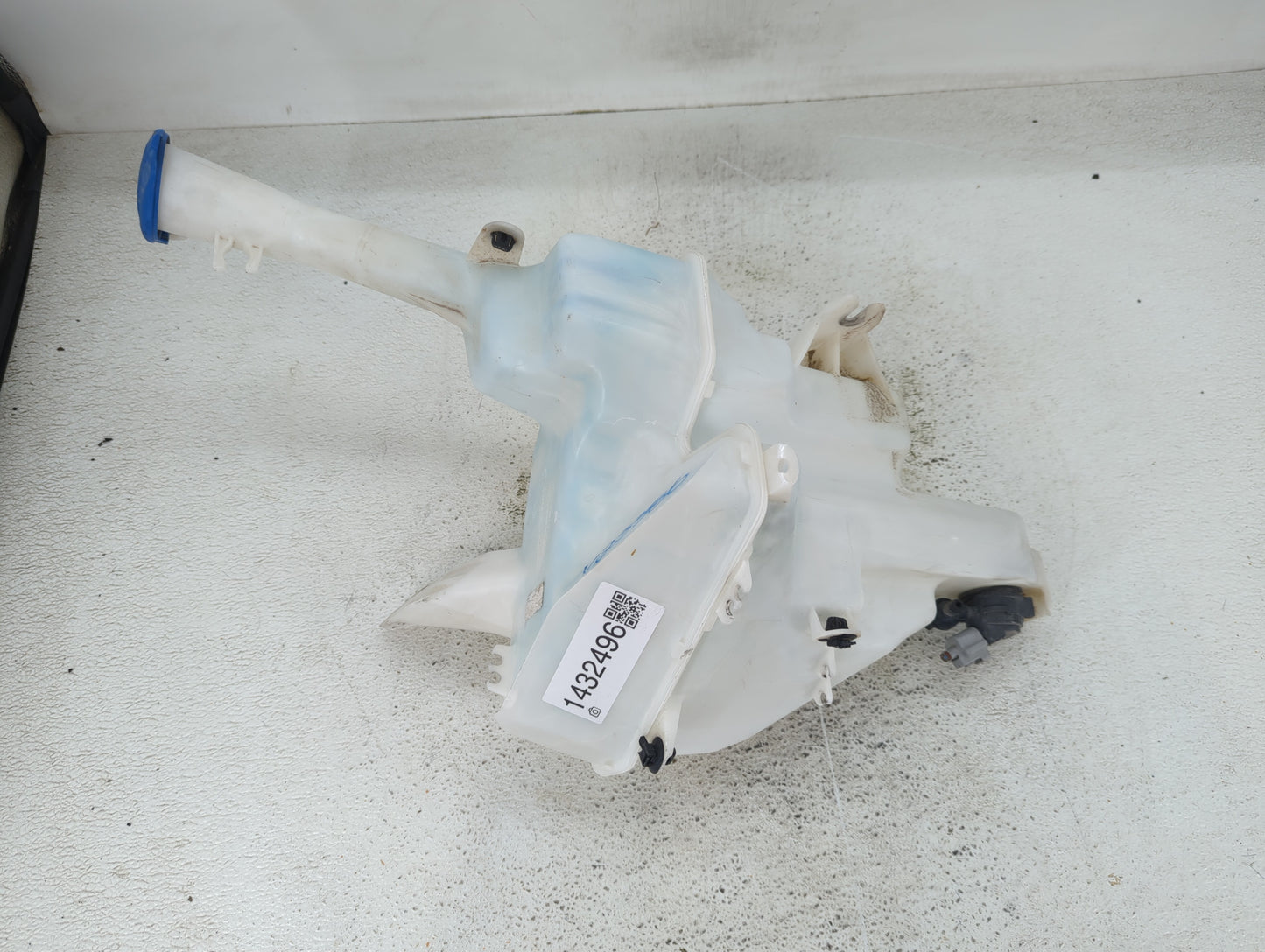2014-2019 Kia Soul Windshield Washer Fluid Reservoir Bottle Oem - Oemusedautoparts1.com
