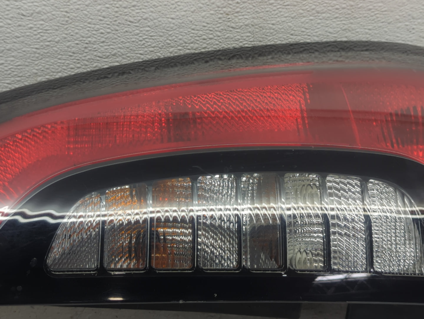 2014-2019 Kia Soul Tail Light Assembly Driver Left OEM P/N:92402-B2 Fits Fits 2014 2015 2016 2017 2018 2019 OEM Used Auto Pa