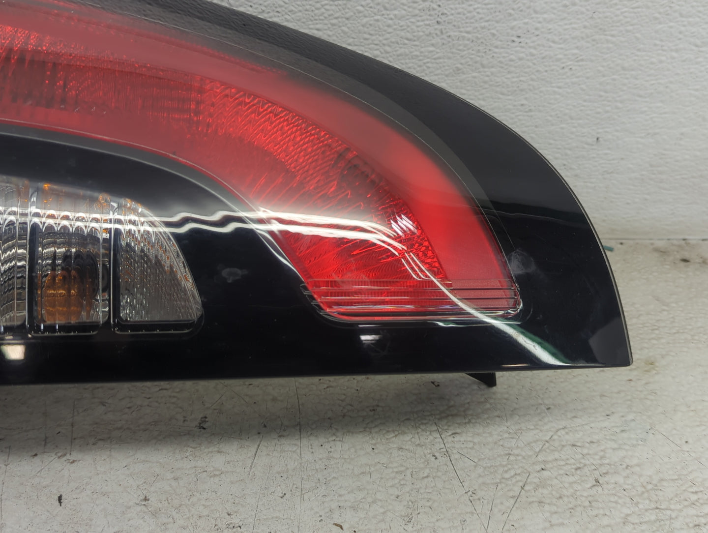2014-2019 Kia Soul Tail Light Assembly Driver Left OEM P/N:92401-B2 Fits Fits 2014 2015 2016 2017 2018 2019 OEM Used Auto Pa