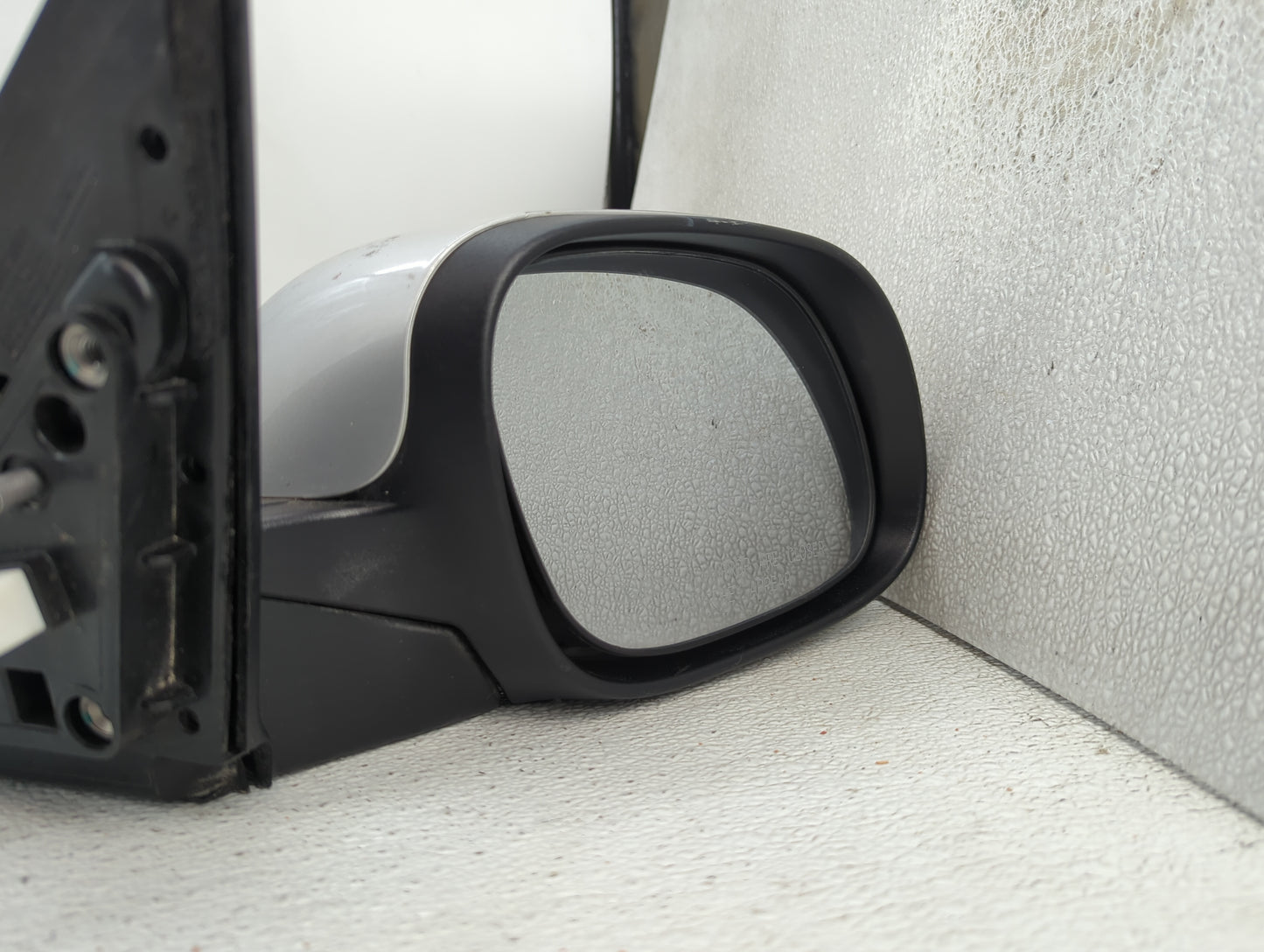 2014-2019 Kia Soul Passenger Side View Mirror - Right Door Mirror OEM Used - Oemusedautoparts1.com