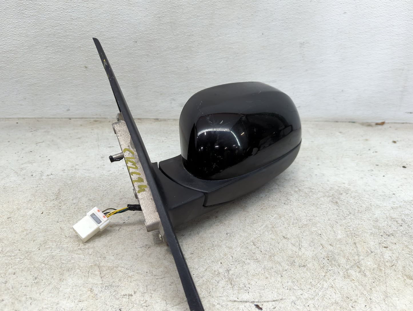 2014-2019 Kia Soul Driver Side View Mirror - Left Door Mirror OEM Used - Oemusedautoparts1.com