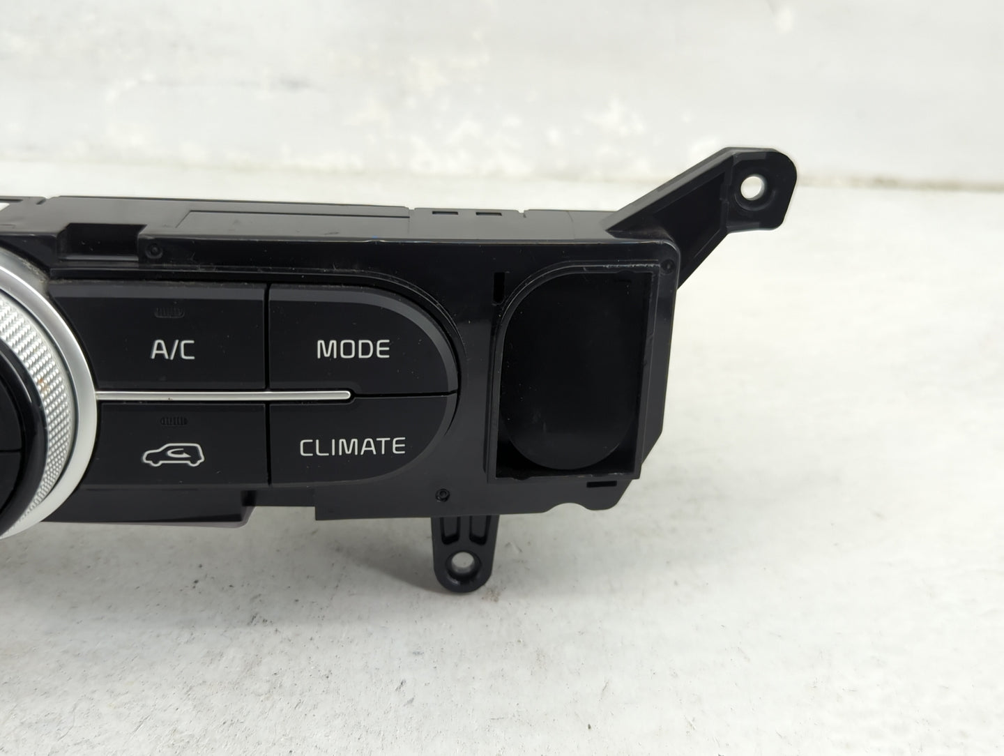 2017-2019 Kia Soul Climate Control Module Temperature AC/Heater Replacement P/N:97250-B2GQ1CA Fits Fits 2017 2018 2019 OEM U