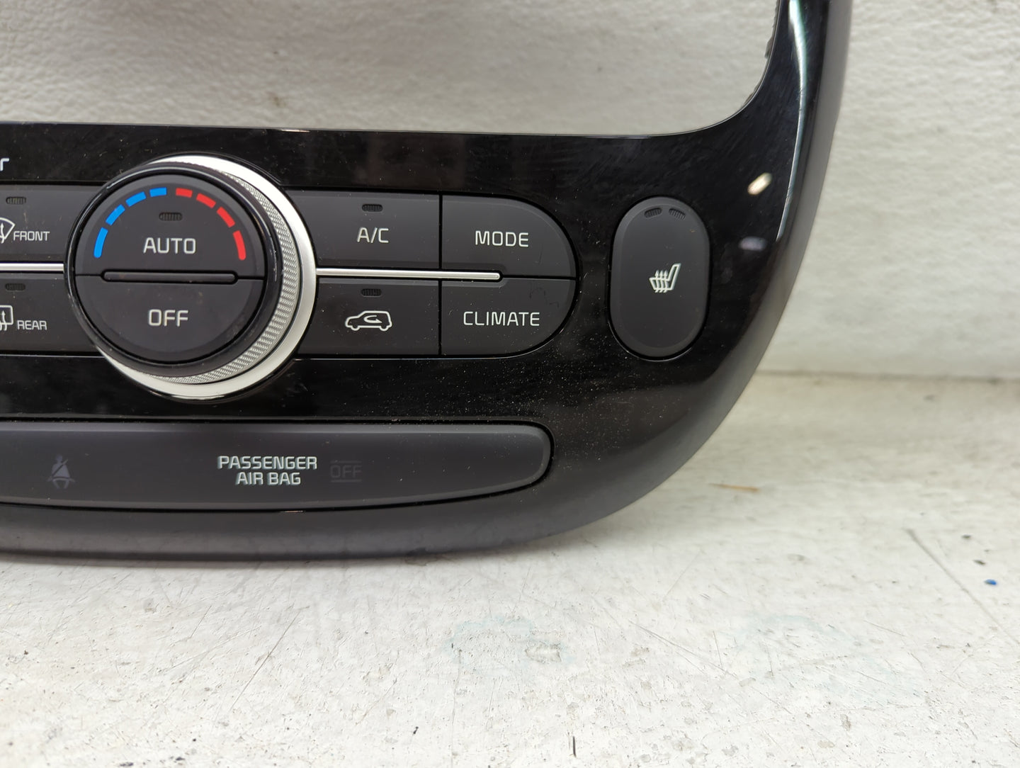 2017-2019 Kia Soul Climate Control Module Temperature AC/Heater Replacement P/N:97250-B2GR1CA Fits Fits 2017 2018 2019 OEM U