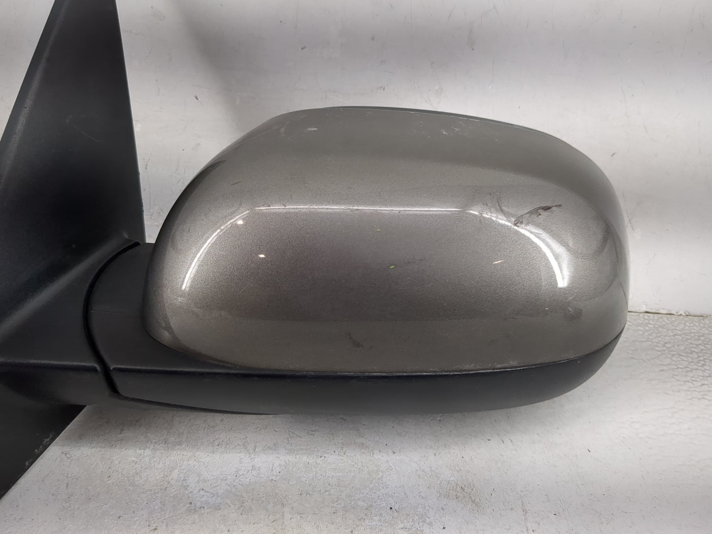 2014-2019 Kia Soul Driver Side View Mirror - Left Door Mirror OEM Used - Oemusedautoparts1.com