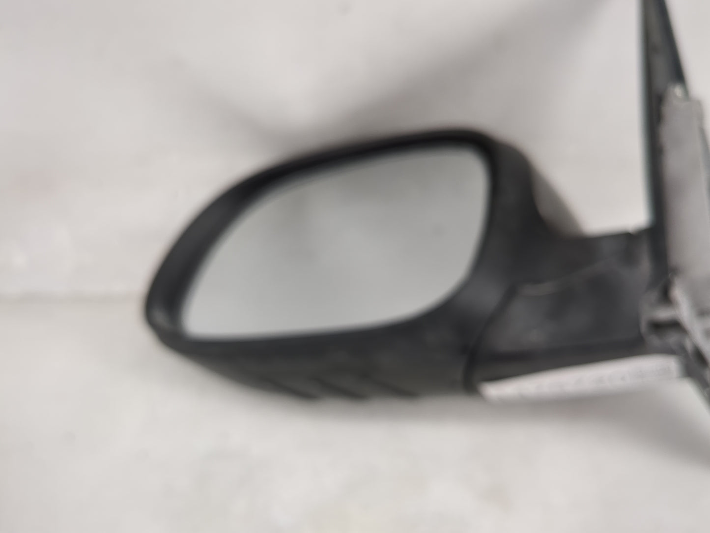 2014-2019 Kia Soul Driver Side View Mirror - Left Door Mirror OEM Used - Oemusedautoparts1.com