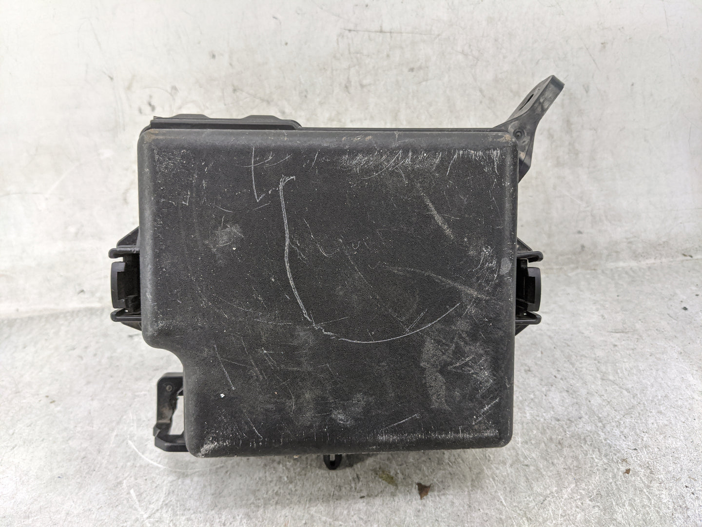 2017-2019 Kia Soul Fusebox Fuse Box Panel Relay Module P/N:91950-B2350 Fits Fits 2017 2018 2019 OEM Used Auto Parts - Oemuse