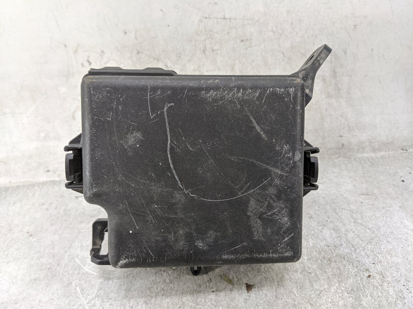 2017-2019 Kia Soul Fusebox Fuse Box Panel Relay Module P/N:91950-B2350 Fits Fits 2017 2018 2019 OEM Used Auto Parts - Oemuse