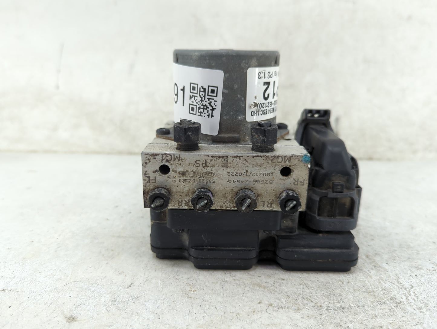 2017-2019 Kia Soul ABS Pump Control Module Replacement P/N:58920-B2540 58900-B2120 Fits Fits 2017 2018 2019 OEM Used Auto Pa