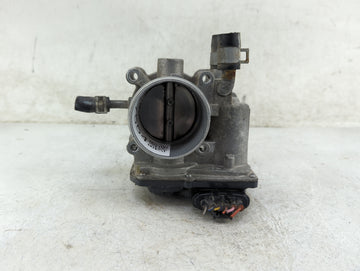 2012-2019 Kia Soul Throttle Body P/N:35100-2B300 530209U02 Fits Fits 2012 2013 2014 2015 2016 2017 2018 2019 OEM Used Auto P