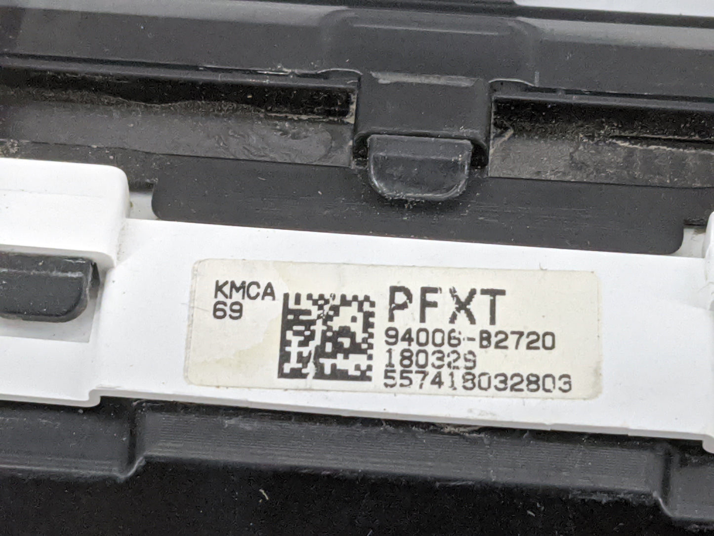 2017-2019 Kia Soul Instrument Cluster Speedometer Gauges P/N:94006-B2720 Miles: Fits Fits 2017 2018 2019 OEM Used Auto Parts