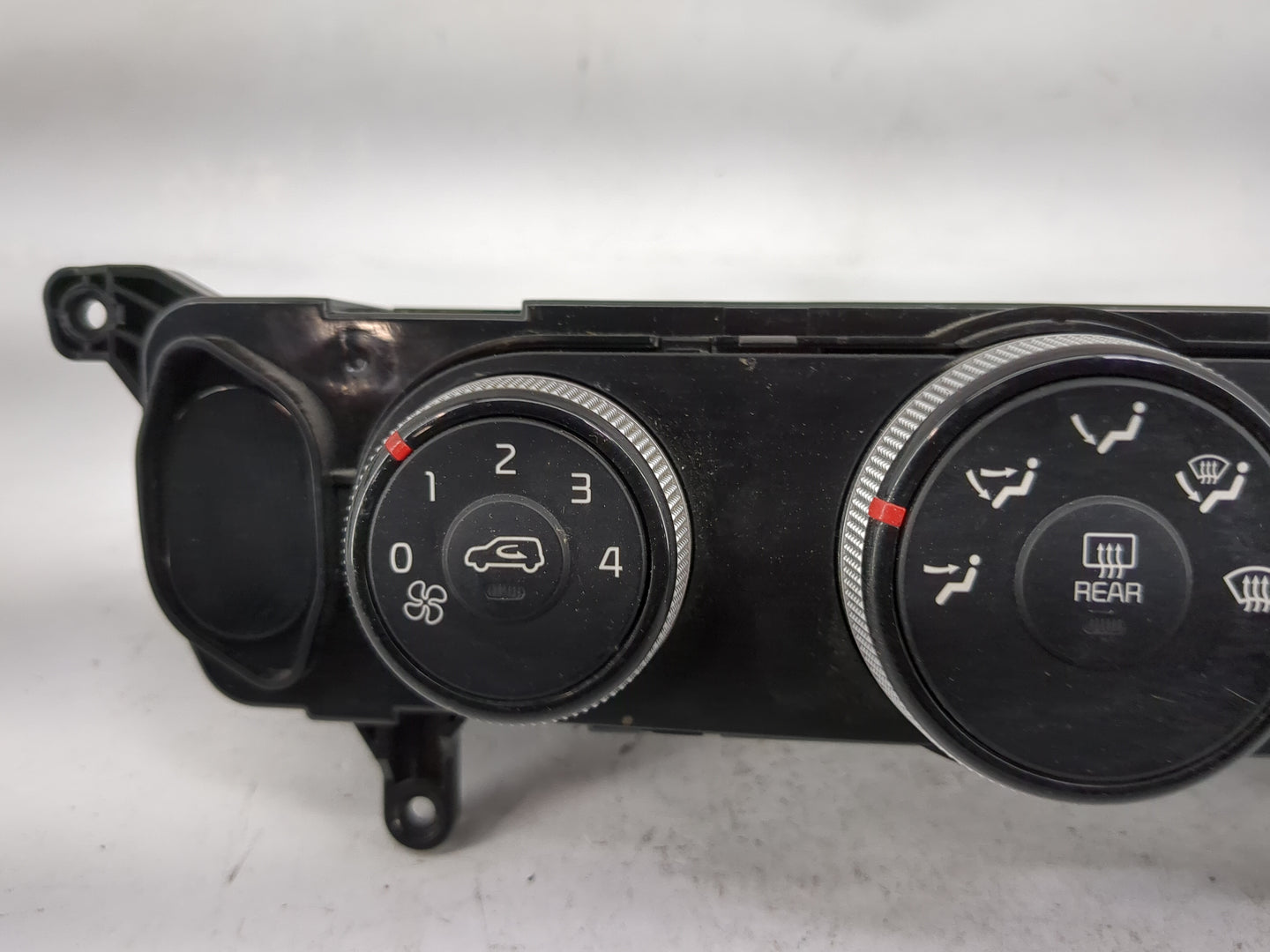 2017-2019 Kia Soul Climate Control Module Temperature AC/Heater Replacement P/N:97250-B2AS2ASB EC500-FGDCA Fits OEM Used Aut