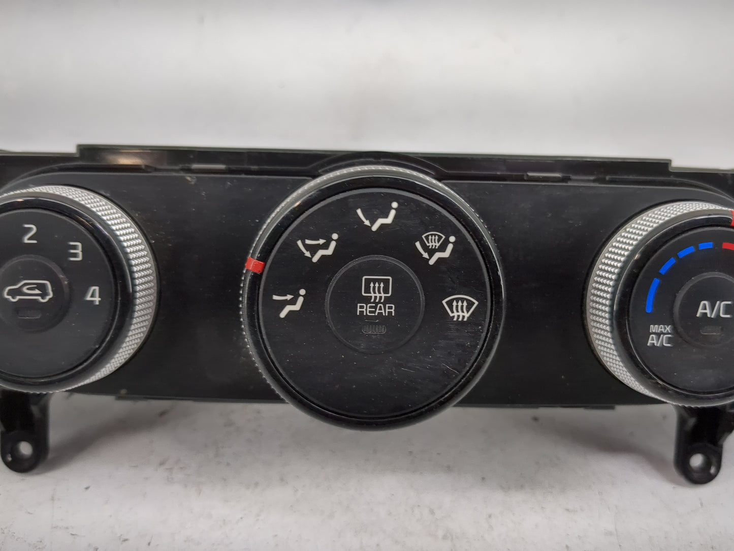 2017-2019 Kia Soul Climate Control Module Temperature AC/Heater Replacement P/N:97250-B2AS2ASB EC500-FGDCA Fits OEM Used Aut