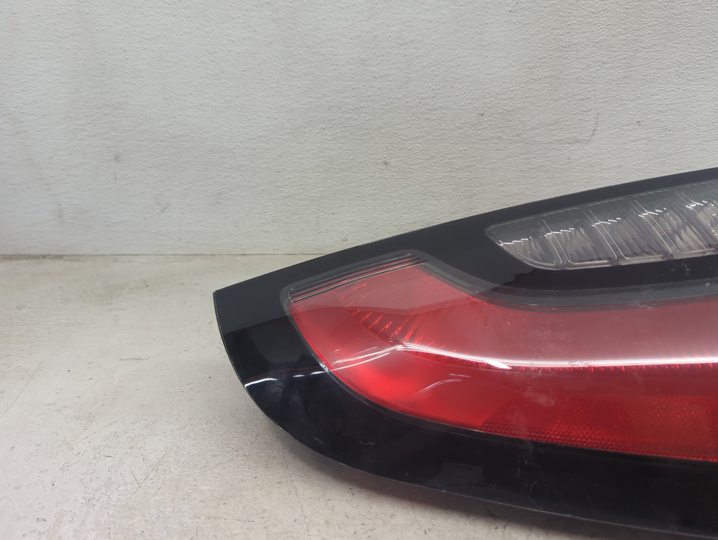 2014-2019 Kia Soul Driver Left Side Deck Lid Mounted Tail Light - Oemusedautoparts1.com