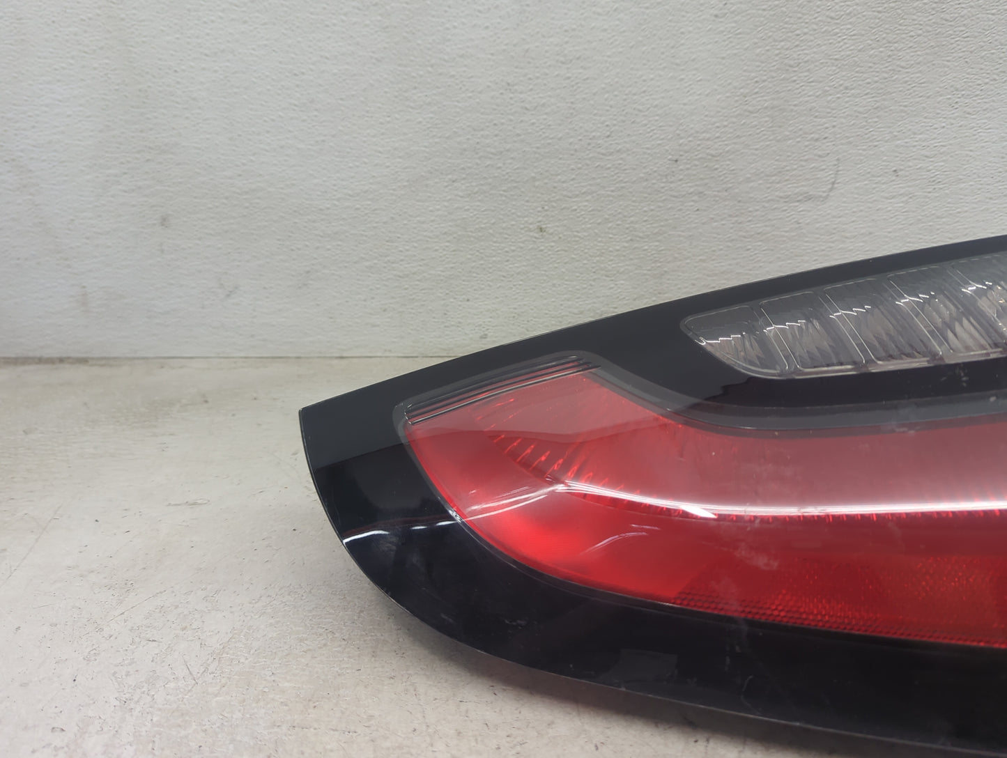 2014-2019 Kia Soul Driver Left Side Deck Lid Mounted Tail Light - Oemusedautoparts1.com
