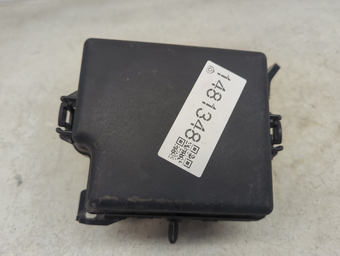 2017-2019 Kia Soul Fusebox Fuse Box Panel Relay Module P/N:91950-B2350 39160-37110 Fits Fits 2017 2018 2019 OEM Used Auto Pa