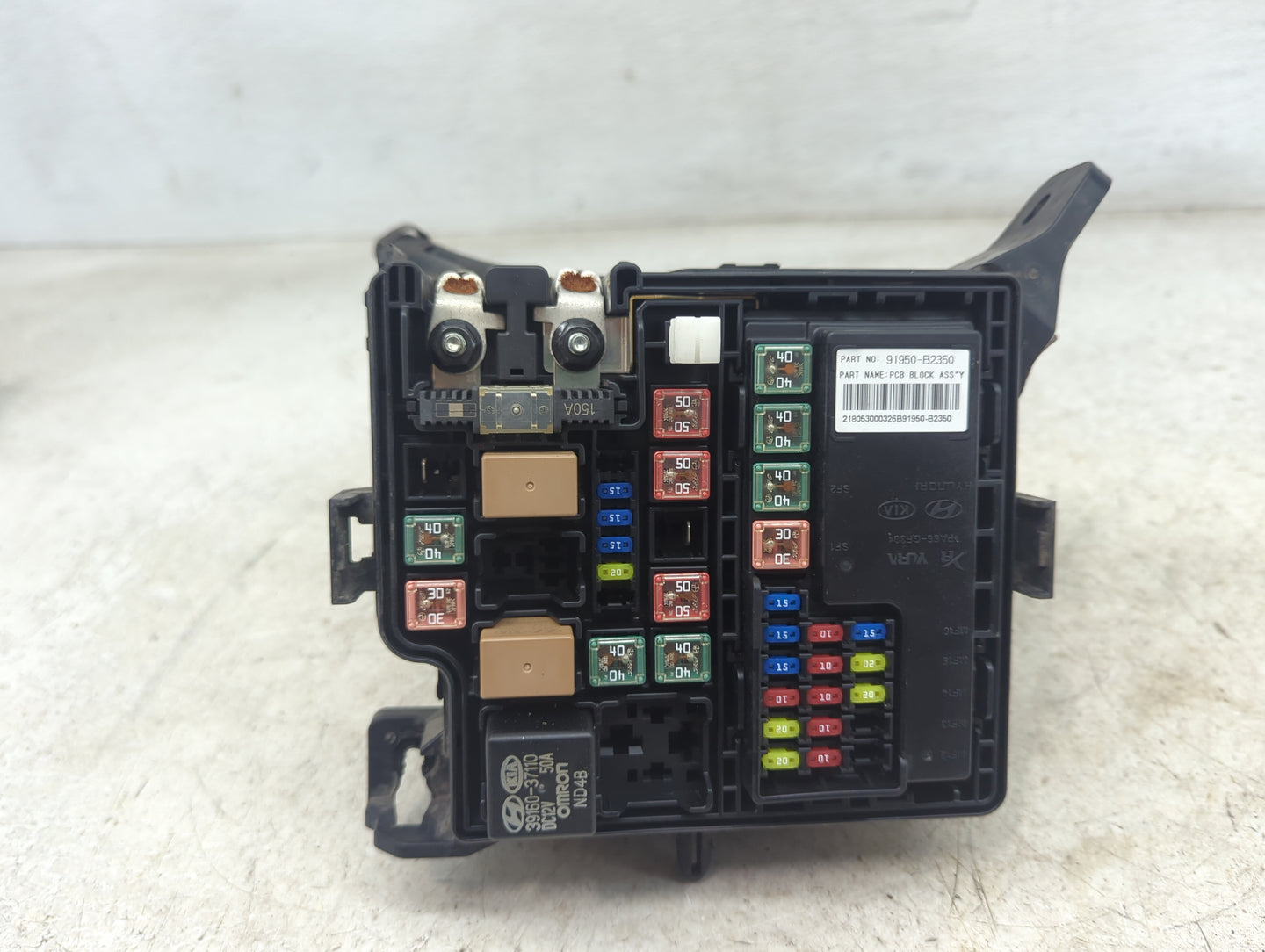 2017-2019 Kia Soul Fusebox Fuse Box Panel Relay Module P/N:91950-B2350 39160-37110 Fits Fits 2017 2018 2019 OEM Used Auto Pa