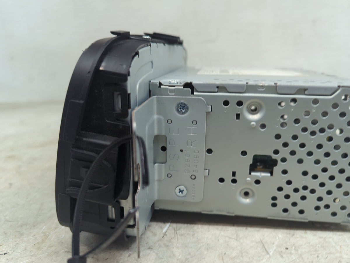 2017-2019 Kia Soul Radio AM FM Cd Player Receiver Replacement P/N:TQ8-AC8A1B2AN 96170B2AA0 Fits Fits 2017 2018 2019 OEM Used