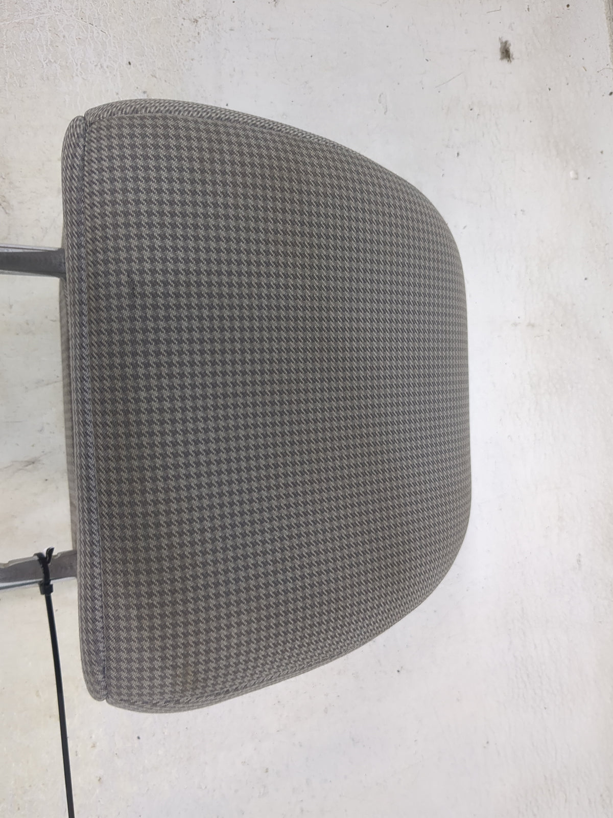 2019 Kia Soul Headrest Head Rest Rear Center Seat Fits OEM Used Auto Parts - Oemusedautoparts1.com
