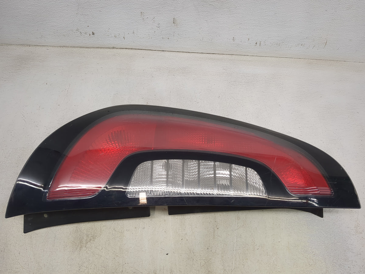 2014-2019 Kia Soul Tail Light Assembly Driver Left OEM Fits Fits 2014 2015 2016 2017 2018 2019 OEM Used Auto Parts - Oemused