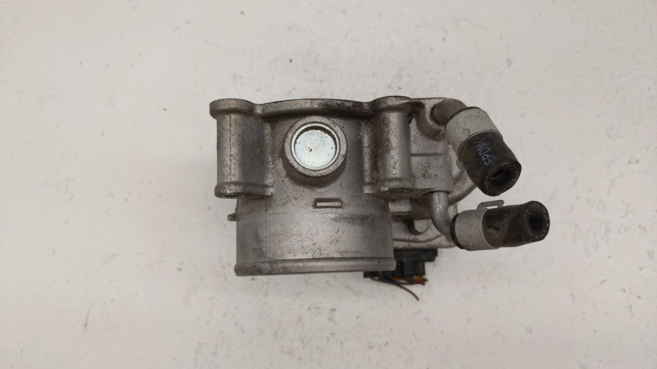2014-2019 Kia Soul Throttle Body P/N:35100-2E000 Fits Fits 2011 2012 2013 2014 2015 2016 2017 2018 2019 OEM Used Auto Parts 