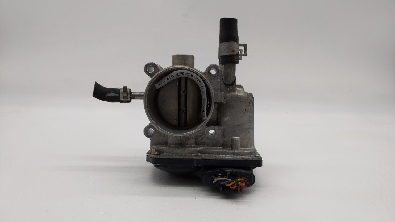 2012-2019 Kia Soul Throttle Body P/N:5302-1S02 35100-2B300 Fits Fits 2012 2013 2014 2015 2016 2017 2018 2019 OEM Used Auto P