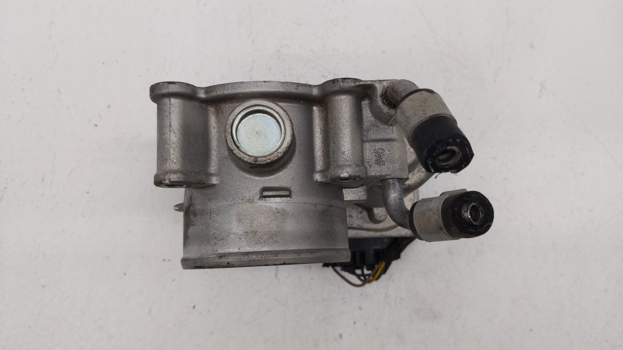 2014-2019 Kia Soul Throttle Body P/N:35100-2E000 Fits Fits 2011 2012 2013 2014 2015 2016 2017 2018 2019 OEM Used Auto Parts 
