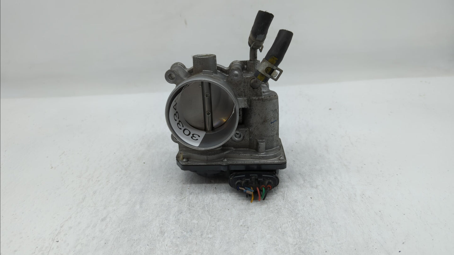 2014-2019 Kia Soul Throttle Body P/N:35100-2E710 35100-2E000 Fits Fits 2011 2012 2013 2014 2015 2016 2017 2018 2019 OEM Used