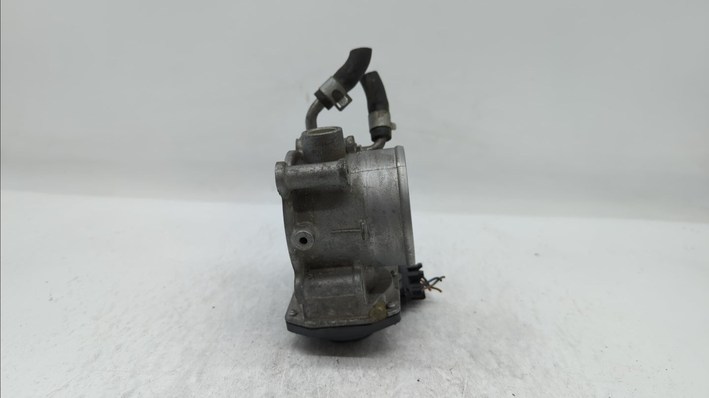 2014-2019 Kia Soul Throttle Body P/N:35100-2E710 35100-2E000 Fits Fits 2011 2012 2013 2014 2015 2016 2017 2018 2019 OEM Used