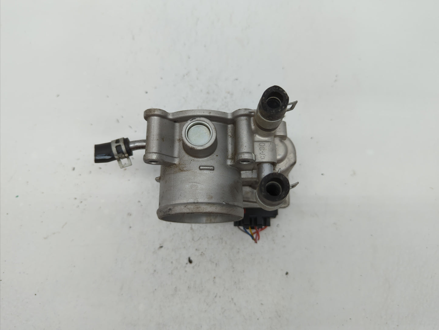 2012-2019 Kia Soul Throttle Body P/N:35100-2B310 5302-1S02, 35100-2B300 Fits Fits 2012 2013 2014 2015 2016 2017 2018 2019 OE