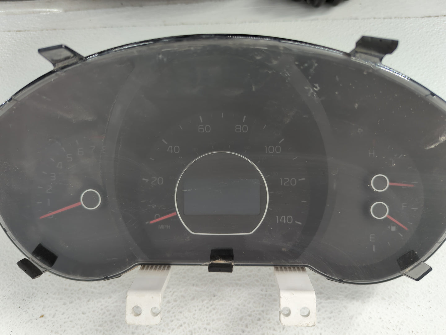 2017-2019 Kia Soul Instrument Cluster Speedometer Gauges P/N:94006-82720 94008-82720 Fits Fits 2017 2018 2019 OEM Used Auto 
