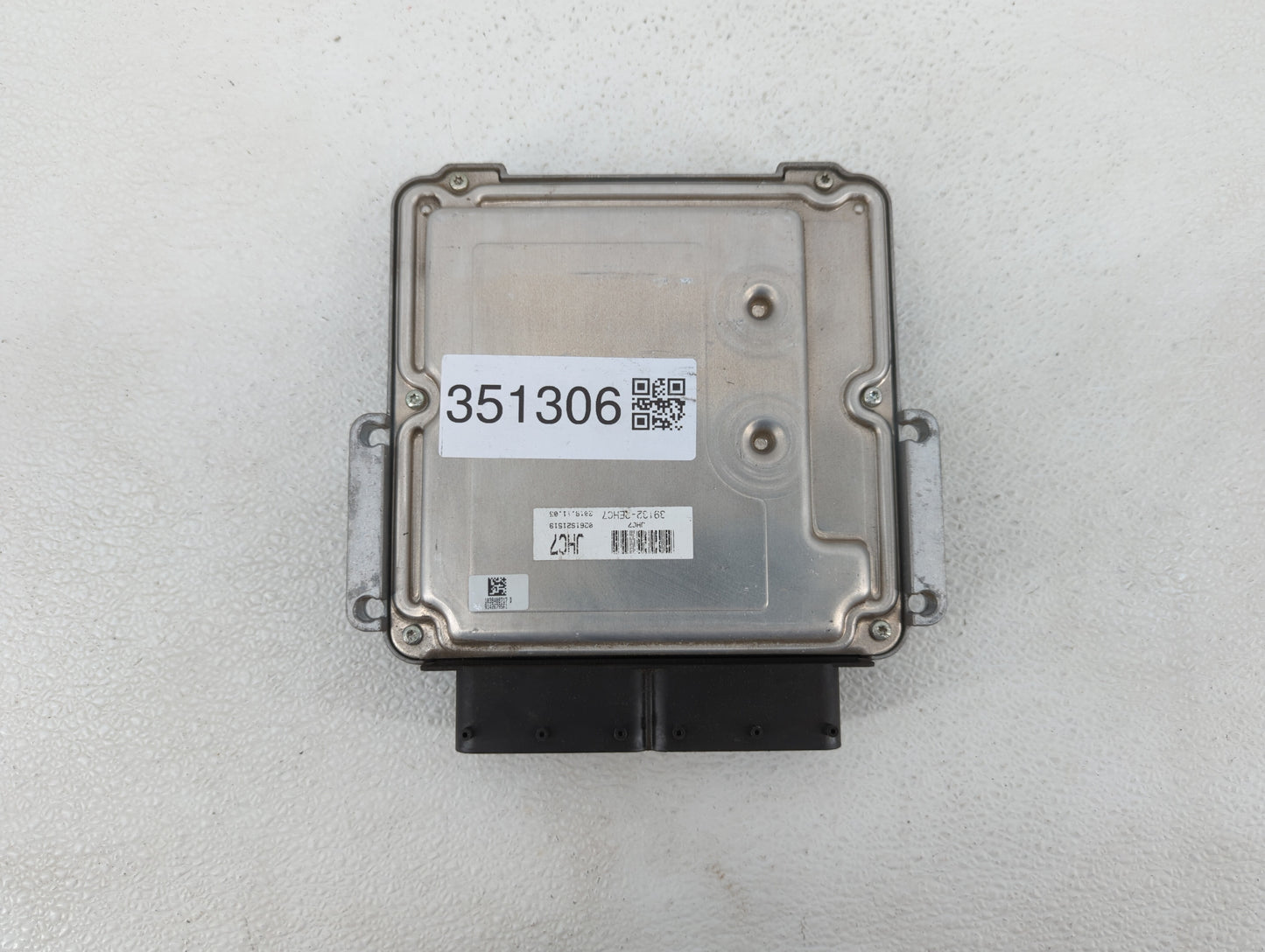 2019 Kia Soul PCM Engine Control Computer ECU ECM PCU OEM P/N:39133-2EHC7 0 261 S21 519, 39131-2EHC6 Fits OEM Used Auto Part